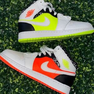 Vibrant Neon High-Top Sneakers Nike Air Jordan
